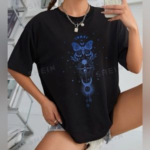 Black t-shirt with moons and sons on it size small brand SHEIN